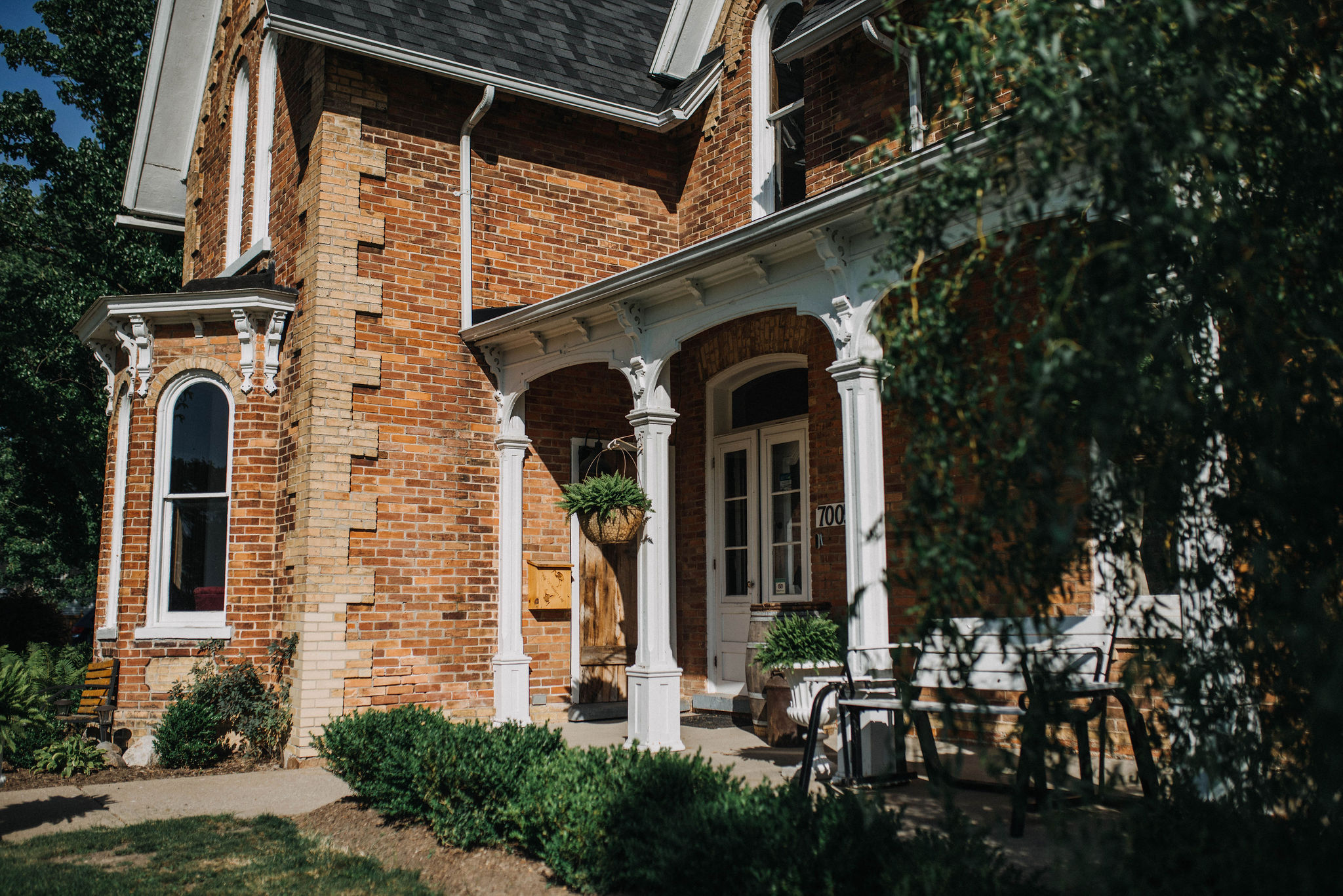 The Iron Kettle Bed and Breakfast Comber, ON Border City Living